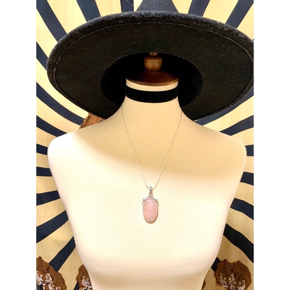 π Beautiful Gemstone Pink Quartz - Picture 6 of 9